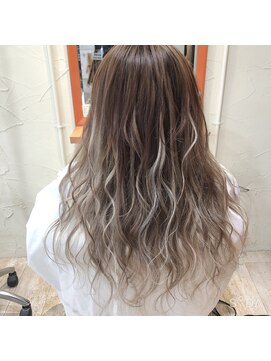 ニーナ ビューティーサロン(NINA Beauty Salon) アッシュライライト#エクステ#ハイライト#アッシュ