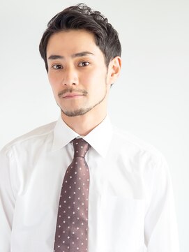 ヘアーサロン ラフリジー(Loufreasy) ビジネススーツにも！アップバングのツーブロックショート