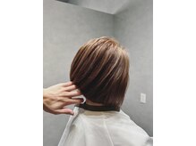 アクロマティック(Achromatic)