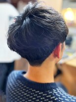 ヘアークリエイ トポライトウィロー 烏丸(Hair Create Polite willow) 20代30代40代メンズショートフェザーマッシュ刈り上げ
