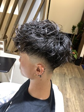 ニーズヘアー(Needs hair) スペインカール