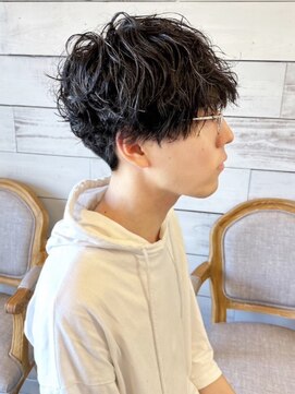 シュエール(Chuaile) 刈り上げ無ラフマッシュ×無造作波巻き
