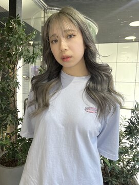 ヘアーアンドメイク ビス(HAIR&MAKE bis) ブリーチ◎/ダブルカラー/アッシュグレー☆【多田華歌】