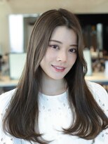 【高木美緒】透明感たっぷりアッシュベージュカラー