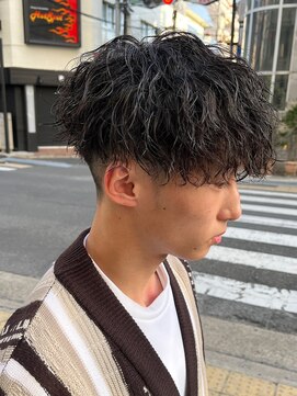 エルマーク 豊中(L-MARK) スパイラルパーマツイストパーマアップバング短髪メッシュ