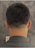 短くキメて、清潔感で差をつける！フェードスタイル