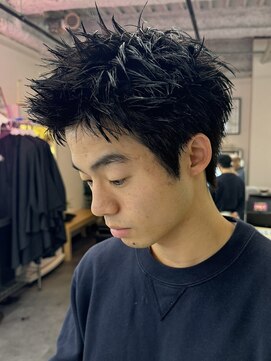グッドタイムエフティフィフス 横浜西口(GoodTimes ft.fifth) 横浜スパイキーショートルーズショートビジネスヘア短髪刈り上げ