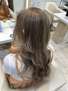 ケンジ 平塚 アネッタ(KENJE annetta) ハイトーン×ハイライト