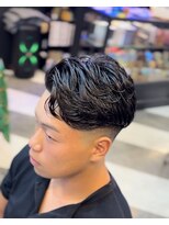 バーバースタイルクラブフォー(BARBER STYLE CLUB 4)&nbsp;ナチュラルツーブロック七三