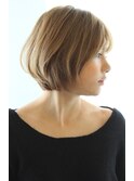 30代、40代人気 お手入れ簡単ニュアンスショートボブ