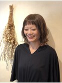 秋色カラーに透明感をプラス。