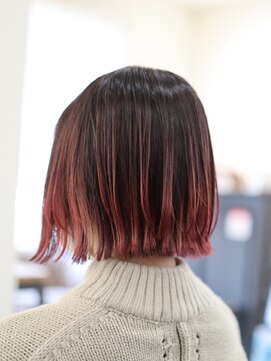 エマ(Emma) 可愛いショートインナーカラー