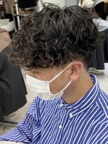 ウェイビーエフティフィフス 横浜西口(WAVEY ft.fifth)&nbsp;無造作ツイストスパイラルパーマ波巻き刈り上げメンズマッシュ