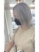 ホワイトベージュ 広島派手髪