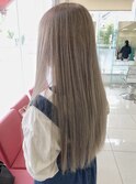 ミルクティーベージュ