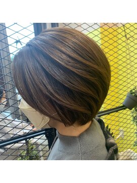 アングル(angle) [angle/西新駅]束感立体ショート