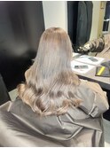 外巻きくびれミディアムヘアレイヤーカットベージュカラー◎