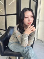 メゾンハル(Maison HALU)&nbsp;透明感のあるブラックカラー