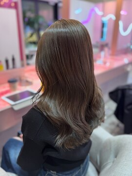 ウィクシーミミ 栄矢場町店(wixy mimi) オリーブベージュ