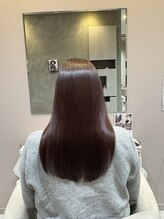 髪質改善で仕上げる、あなただけのつやつや透明感カラー。自然な明るさで第一印象アップ◎