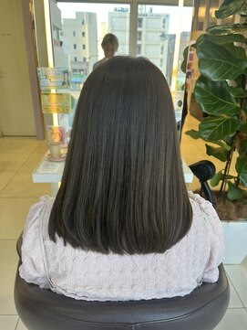 フィッツ(Fits) サラ艶ストレート