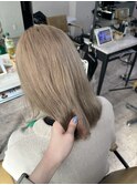 ミルクティーベージュ