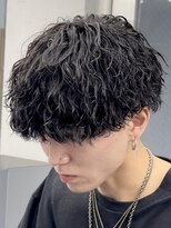 オーバル ジングウマエ(OVARL jingumae)&nbsp;縦落ちパーマシャドウパーマサーフカールフェザーパーマ