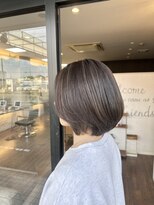 エニ(eni)&nbsp;50. 骨格補正ミニボブ/ミルクベージュ/デザインカラー