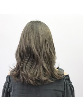 ジーニーズフォーシーズン (jenies4season) 外国人風カラー