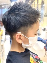 クオリス 上板橋店(QUALIS) ツーブロ束感ショートチャイルドカット【ツーブロ×刈り上げ】