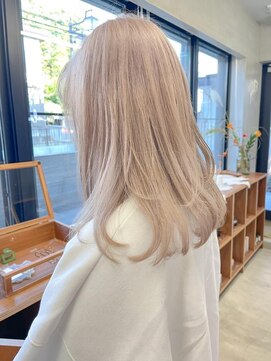 ナル(nalu.) ホワイトブロンド / ミディアムレイヤー