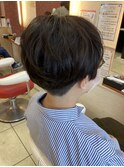 襟足刈り上げショートボブ