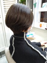 イルヘアーガーデン(illu hair GARDEN) シンプルショートボブ×カーキベージュ☆