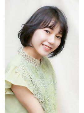 ヘア アンド メイク リーフ(Hair and Make Leaf) 前下がりボブ