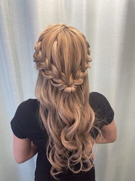 マーズ(Hair&Make Mars+) 編み込みハーフ