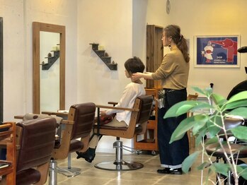 ノエル(Noel)の写真/木のぬくもりを感じる店内で過ごす穏やかな時間◇マンツーマンだからこその丁寧な接客にリピーター続出◎