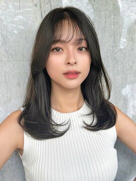 ロビー 表参道(ROBBY) ミディアムレイヤーカット/20代30代40代/顔周りカットワンカール