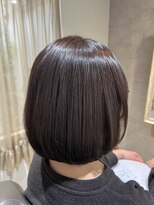 デイジー 【縮毛矯正をデザインに】地毛風ダークグレージュ×柔らか艶ボブ
