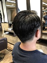 ナトゥーラ 岐阜(Natura)&nbsp;刈り上げツーブロックナチュラルウェーブ七三