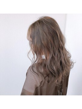 ヘアメイク ミチ 富田店(HAIRMAKE MICHI) 《stylist : 古作蓮》フォギーベージュ