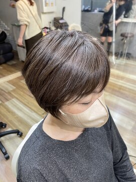 カシュカシュ(cache cache) 白髪ぼかしハイライト