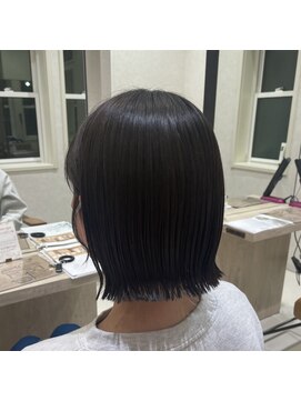 アピッシュ シーナ 海老名店(apish ciena) 切りっぱなしボブ♪