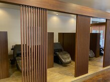 ネバーランド 平成店(NEVER LAND)の雰囲気（フルフラットシャンプー台でオーガニックアロマシャンプー）