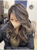 小顔へア アッシュカラーグレージュハイライトカラー◎