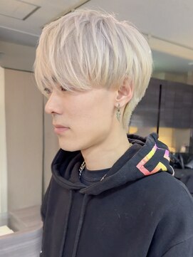 グロウ 上野御徒町(grow) ブリーチ2回/ホワイトシルバー/メンズカット/pixyyyyyy297