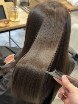 ミオレ(miauler)の写真/【小牧駅徒歩8分】まっすぐ過ぎないナチュラルな仕上がりが◎ダメージレスな縮毛矯正で憧れのサラ艶髪に♪