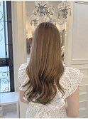 ベージュ/艶ロング/コテ巻き
