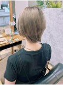 ペールグレージュ