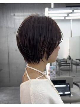 ビューブルー 亀戸錦糸町(VIEW BLUE) 美髪シアーカラーピンクブラウンショートカット切りっぱなしボブ