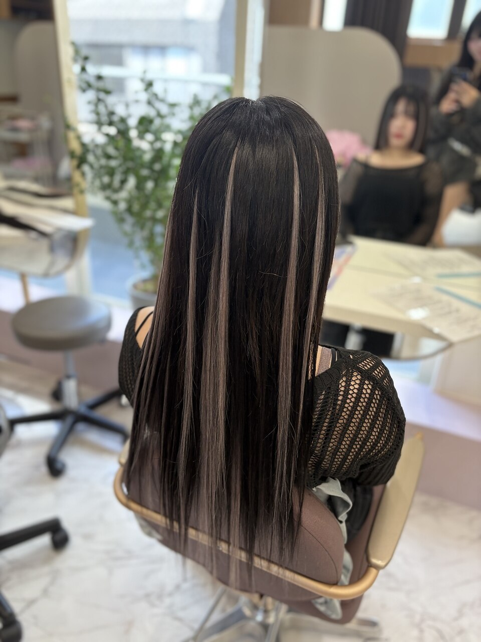 2026年秋】ロング メッシュの髪型・ヘアアレンジ｜人気順